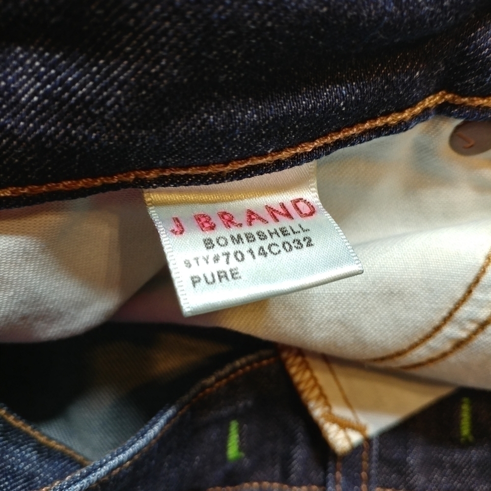 J Brand Pure Wash Bombshell Cigarette Skinny Jean - Picture 12 of 12